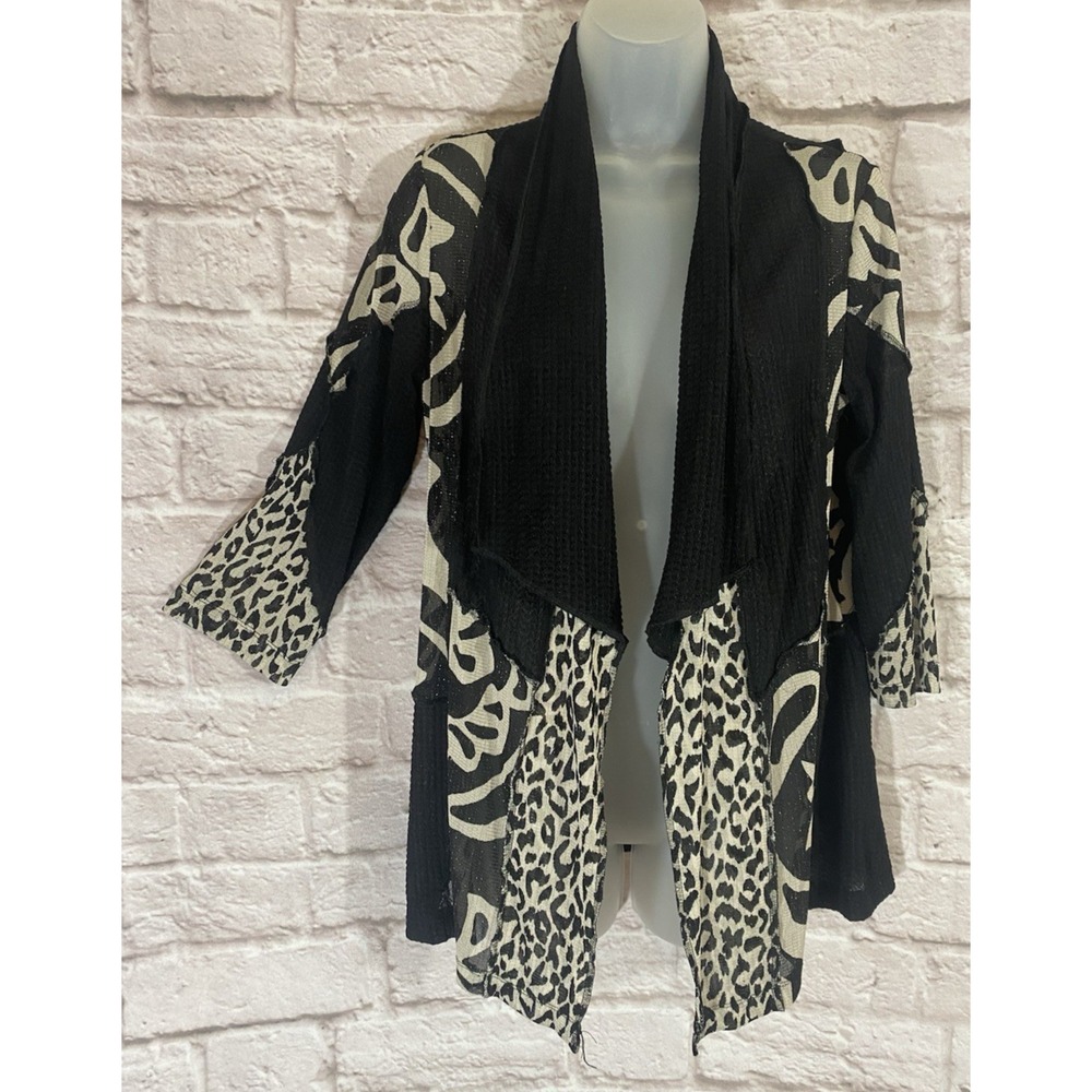 CHICOS TRAVELERS Cardigan Top 1 M Unique Artsy Art to Wear Mixed Media Patchwork